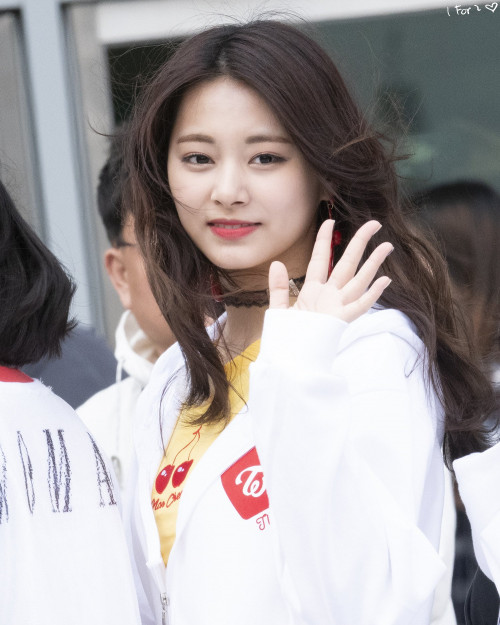 Tzuyu (Twice)