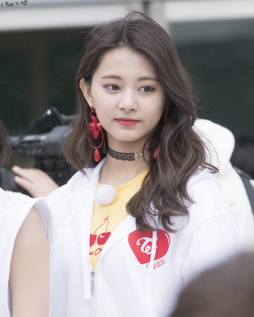 Tzuyu (Twice)