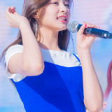 Tzuyu-99fd89a6471d1dcb9