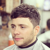 Wavy-Hairstyles-For-Men-Short-Sides-with-Messy-Wavy-Crew-Cut