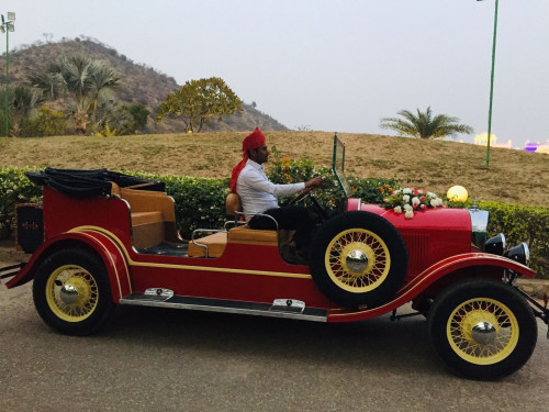 We provide vintage car services in pink city Jaipur for weddings and events like vintage car hire Jaipur, vintage car rental Jaipur and vintage car in Jaipur.The event will never be the same once you enter the pink city with our vintage car in Jaipur 

athttps://vintagecarrentaljaipur.com/