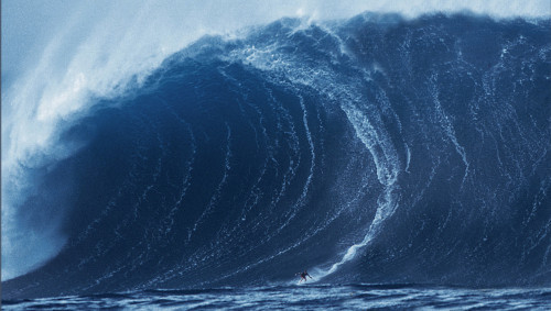 big wave surfing 1