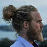 blonde-man-bun-look