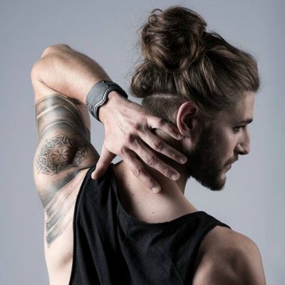 blonde-man-bun.jpg