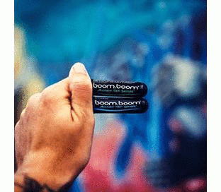 How to look sexy and comfy at the same time? The BoomBoom T-shirt for women offered at BoomBoomEnergy.eu gives a perfect fit for a sultry appearance.