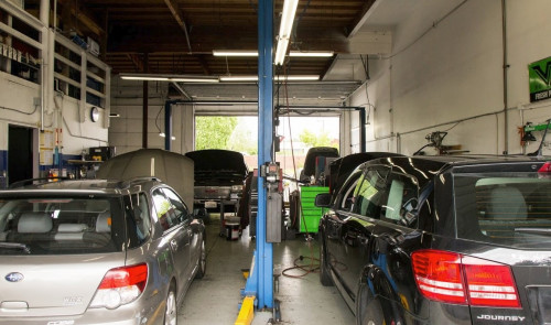 car-inspection-area-at-thewrenchltd-silverdale-wa.jpg