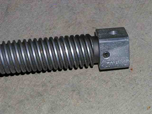 jackscrew37afbcfc3b1f99f6f.jpg