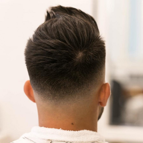 jovanrfigueroa-short-hairstyles-for-men-2018-spiky-quiff-e1512083309114.jpg