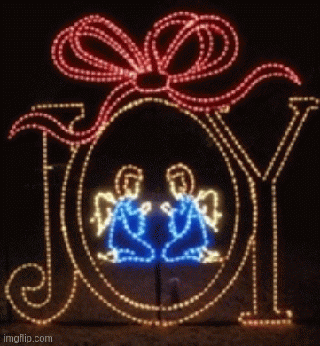 Christmas decorations also include Lighted LED Outdoor Christmas Displays to create a beautiful mood among visitors and attract them to stay there and enjoy.