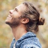 man-bun-look-blonde-hair