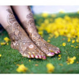 mehndi-design-for-legs-simple-and-easy-300x212