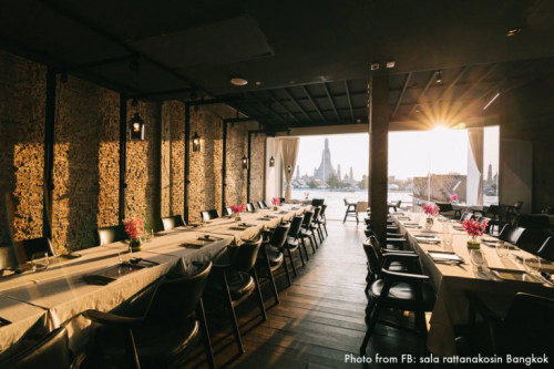 Whether you plan to surprise a date or are just hungry, look no further than this list of the best restaurants in the Sukhumvit area I by Bangkok Food Tours
Visit us:-https://www.bangkokfoodtours.com/best-restaurants-sukhumvit-bangkok-budget-fine-diners/