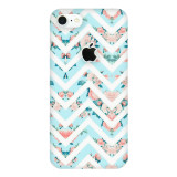 xtrasmall_0165_424-floral-zig-zag.psdiphone-7-logo-cut